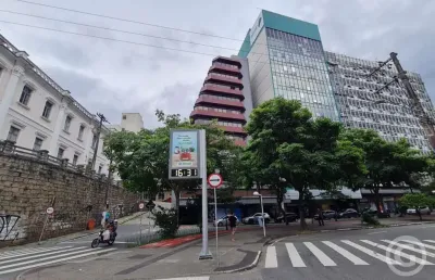 Sala comercial para alugar na Avenida Hercílio Luz, 599, Centro, Florianópolis