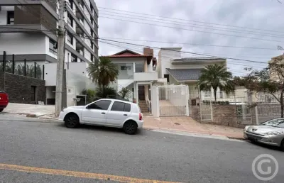 Casa com 3 quartos para alugar na Rua Ângelo La Porta, 130, Centro, Florianópolis