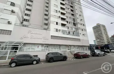 Ponto comercial para alugar na Avenida Governador Jorge Lacerda, 283, Campinas, São José