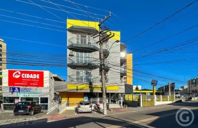 Espaçoso apartamento em capoeiras, ideal para famílias