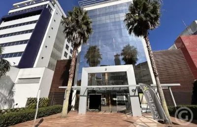 Sala comercial no itacorubi: espaço amplo com estratégias de localização