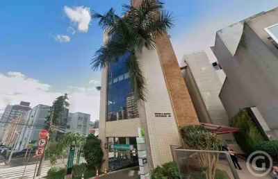 Sala comercial ampla em localização estratégica ao lado do shopping beiramar