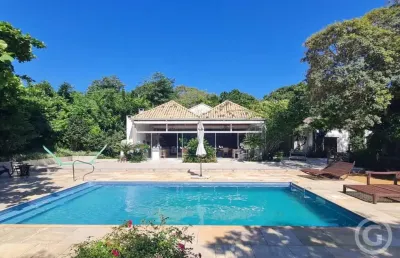 Conforto e comodidade na praia: alugue essa casa ampla e mobiliada em florianópolis