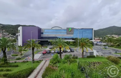 Estabeleça seu negócio em uma sala comercial de alto padrão no floripa shopping