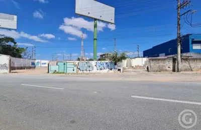 Amplie seus negócios com um terreno estrategicamente localizado no bairro roçado