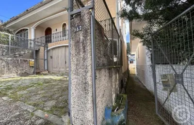 Descubra seu novo lar na tranquila trindade, florianópolis