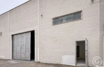 Galpão estratégico para logística em são josé, com 722 m² e várias salas