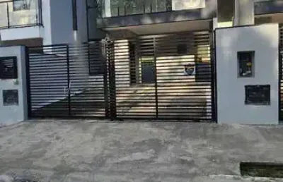 Casa sobrado pronto para morar em balneário piçarras sc