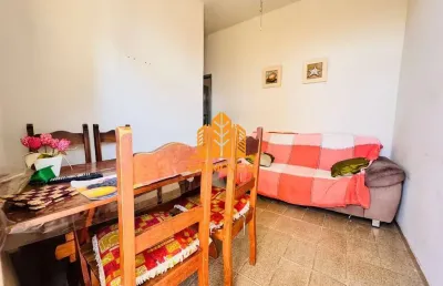 Apartamento de dois quartos na quadra da praia do forte em cabo frio