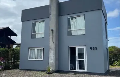 Casa com 2 quartos à venda na Rua Edmundo Ferreira Porto, Itapeva, Torres