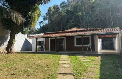 Casa com 4 quartos para alugar no Caputera, Caraguatatuba 
