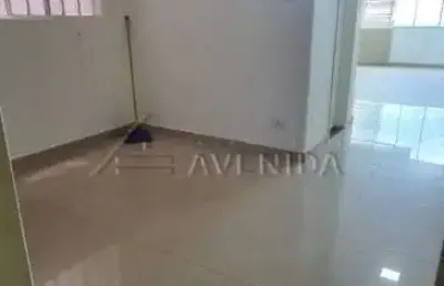 Sala comercial à venda na avenida paraná, --, centro, londrina por r$ 170.000