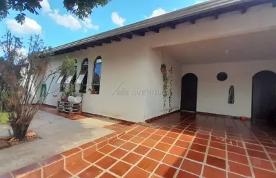 Casa com 3 quartos à venda na rua joel braz de oliveira, --, jardim guararapes, londrina por r$ 800.000