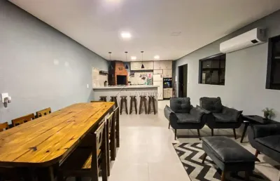 Casa com 4 quartos para alugar na avenida alziro zarur, --, san conrado, londrina por r$ 5.200