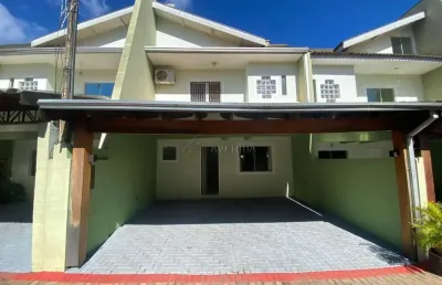 Casa em condomínio fechado com 3 quartos para alugar na denis papin, --, pinheiros, londrina por r$ 3.550