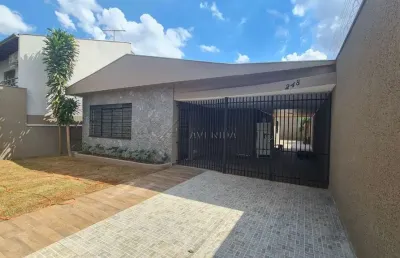 Casa com 3 quartos para alugar na rua bernardo sayão, --, petrópolis, londrina por r$ 3.500