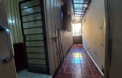 Casa com 2 quartos para alugar na ipê, --, jardim tabapuã, londrina por r$ 1.400