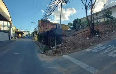 Terreno à venda na (Simples) Rua Leiria, 150, São Francisco, Belo Horizonte