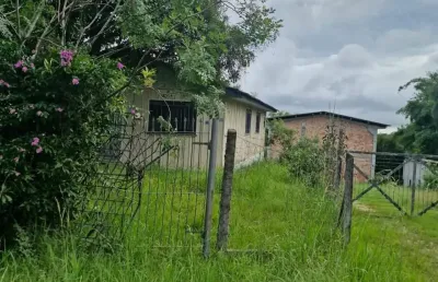 Casa à venda na Estrada da Ribeira, 0, Imbuial, Colombo