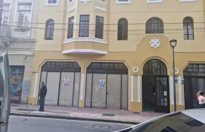 Sala comercial com 1 sala para alugar na Rua Riachuelo, 110, Centro, Curitiba