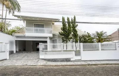 Casa com 3 quartos à venda na rua miguel servet, 406, fortaleza, blumenau, 280 m2 por r$ 1.100.000
