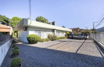 Casa com 3 quartos à venda na rua são bento, 637, vorstadt, blumenau, 219 m2 por r$ 820.000