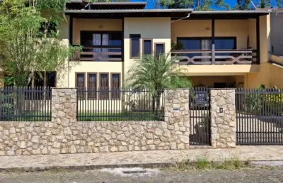 Casa com 3 quartos à venda na rua emma freygang, 176, garcia, blumenau, 291 m2 por r$ 780.000