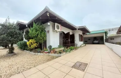 Casa com 6 quartos à venda na henrique bennertz, 485, itoupava norte, blumenau, 289 m2 por r$ 877.000