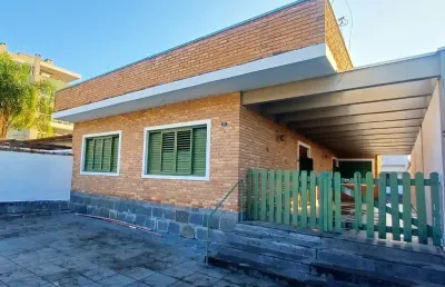 Casa a venda em ubatuba no centro com2 quartos e edícula perto da prefeitura