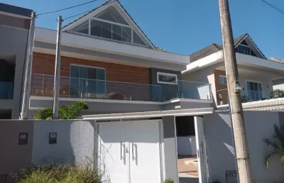 Linda casa casa a venda em vargem pequena em condomínio fechado com 4 quartos e 6 banheiros, 240 m²!!
