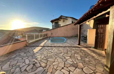 Casa com 3 quartos para alugar na Avenida Marlim, Ogiva, Cabo Frio