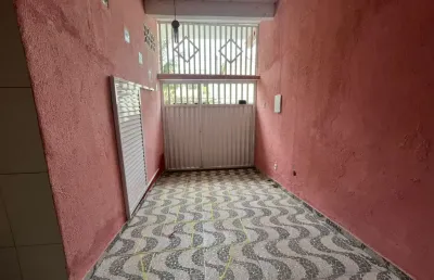 Casa com 2 quartos para alugar no Caminho de Búzios, Cabo Frio 