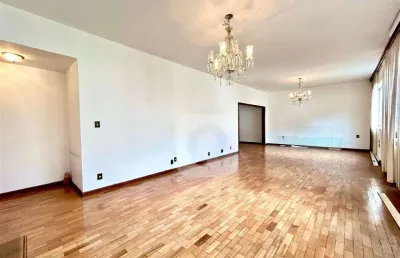 Descubra o luxo na tijuca: apartamento amplo com 167m² e vaga!