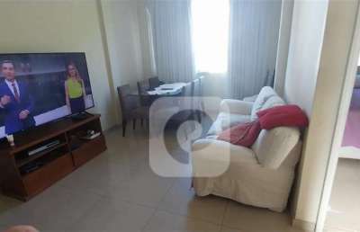 Apartamento de 2 quartos na tijuca próximo ao colégio militar
