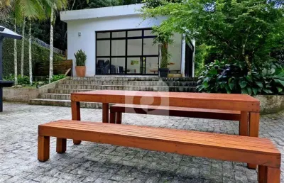 Casa de condomínio com 4 quartos à venda, 240m² - alto da boa vista