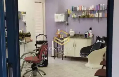 Casa grande com salão comercial, suíte, edícula e churrasqueira!