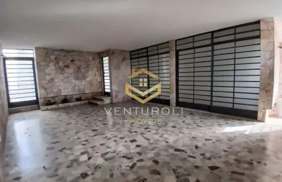 Casa ampla para locação residencial ou comercial (escritórios diversos)