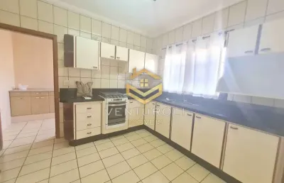 Casa com 3 quartos para alugar no Parque Jardim Europa, Bauru 