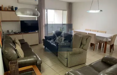Ao lado da praia com piscina e vista para o mar. 03 dormitórios. 01 suíte. 02 vagas