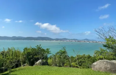 Excelente área á venda na praia da tainha (oportunidade)