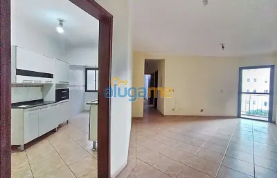 Apartamento com 3 dormitórios (1 suíte), 3 sacadas e 1 vaga no bairro jd. urano.