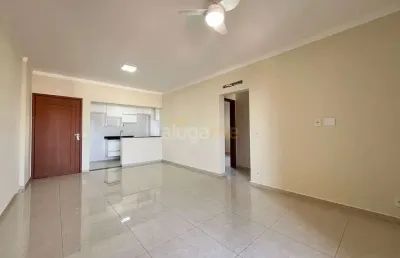 Apartamento com 3 dormitórios (1 suíte), 2 vagas e elevador, no bairro boa vista.