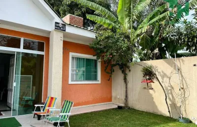 Casa com 2 quartos à venda na Avenida Paranaguá, 11644, Balneário Gaivotas, Matinhos