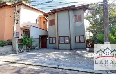 Casa com 3 dormitórios para alugar, 171 m² por r$ 6.800,00/mês - petit village - cotia/sp