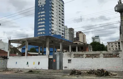Terreno à venda na Rua Ernesto Alves, 1001, São Pelegrino, Caxias do Sul