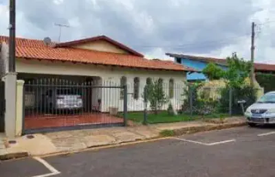 Casa com 4 quartos à venda, 229 m² por r$ 890.000 - lago parque - londrina/pr