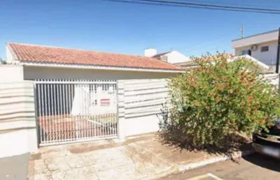 Casa com 3 quartos à venda, 180 m² por r$ 650.000 - vila nova - centro de londrina/pr
