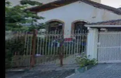 Casa at 300m2  prox. ao hospital do parque industrial