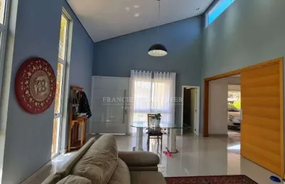 Casa térrea 295m²úteis/4 quartos (sendo 3 suítes) com piscina -condomínio acácia imperial - londrin