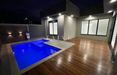 Casa à 173m² venda/3 suítes (sendo 1 master com closet)piscina/4 vagas - condomínio legend santa ro